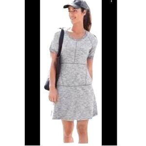 Athleta Women Heather Gray Casual Dress Size Small